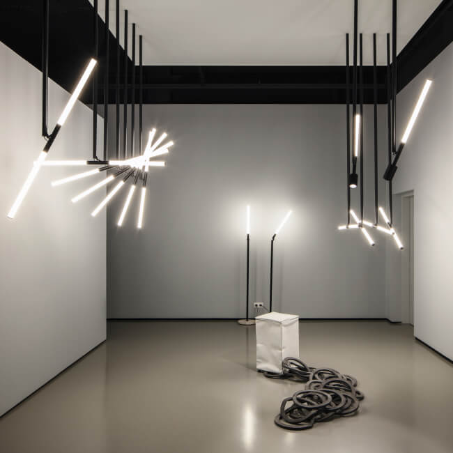 DELTA_LIGHT_XY180