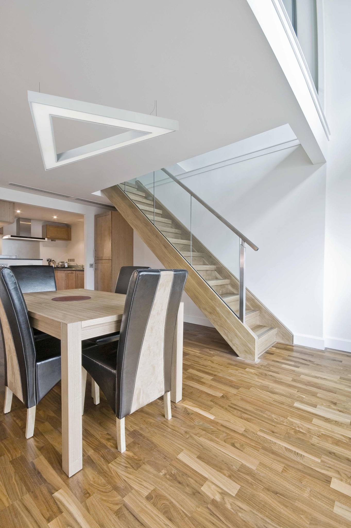 GEOMETRIC LED